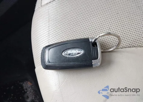 2017 Ford Fusion Titanium z USA, uszkodzony, nr VIN 3FA6P0K97HR131655